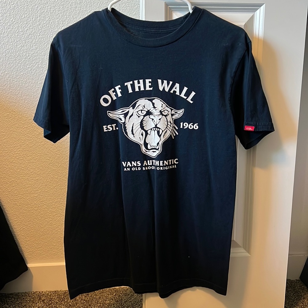 Vans dark blue tshirt